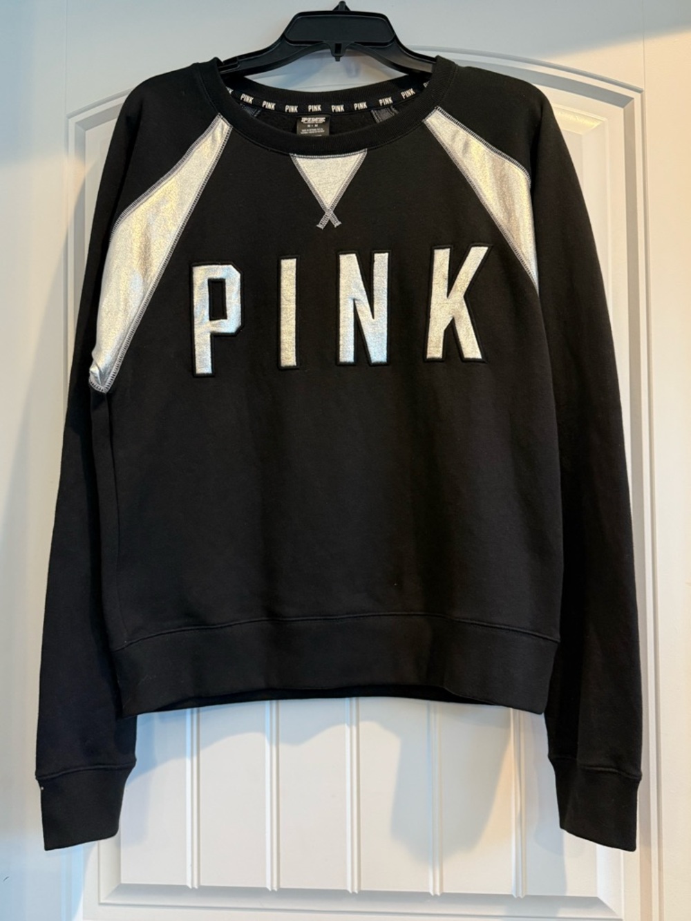 NWOT 2014 Victoria Secret Fashion Show Crew Sweatshirt
